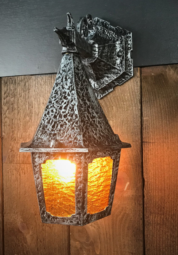 Vintporium Restores Chapter 3 - Storybook Sconces